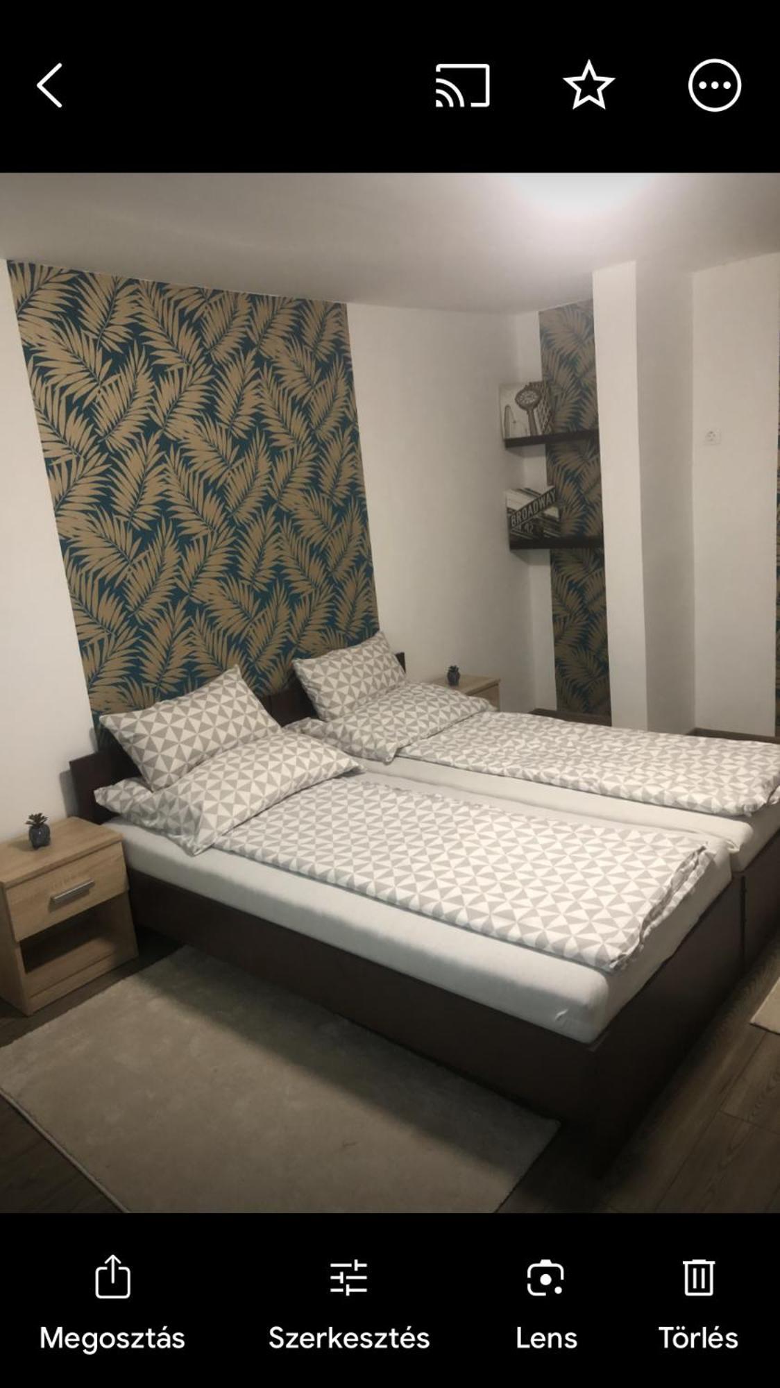 Agi Fogado Apartment Kisujszallas Luaran gambar