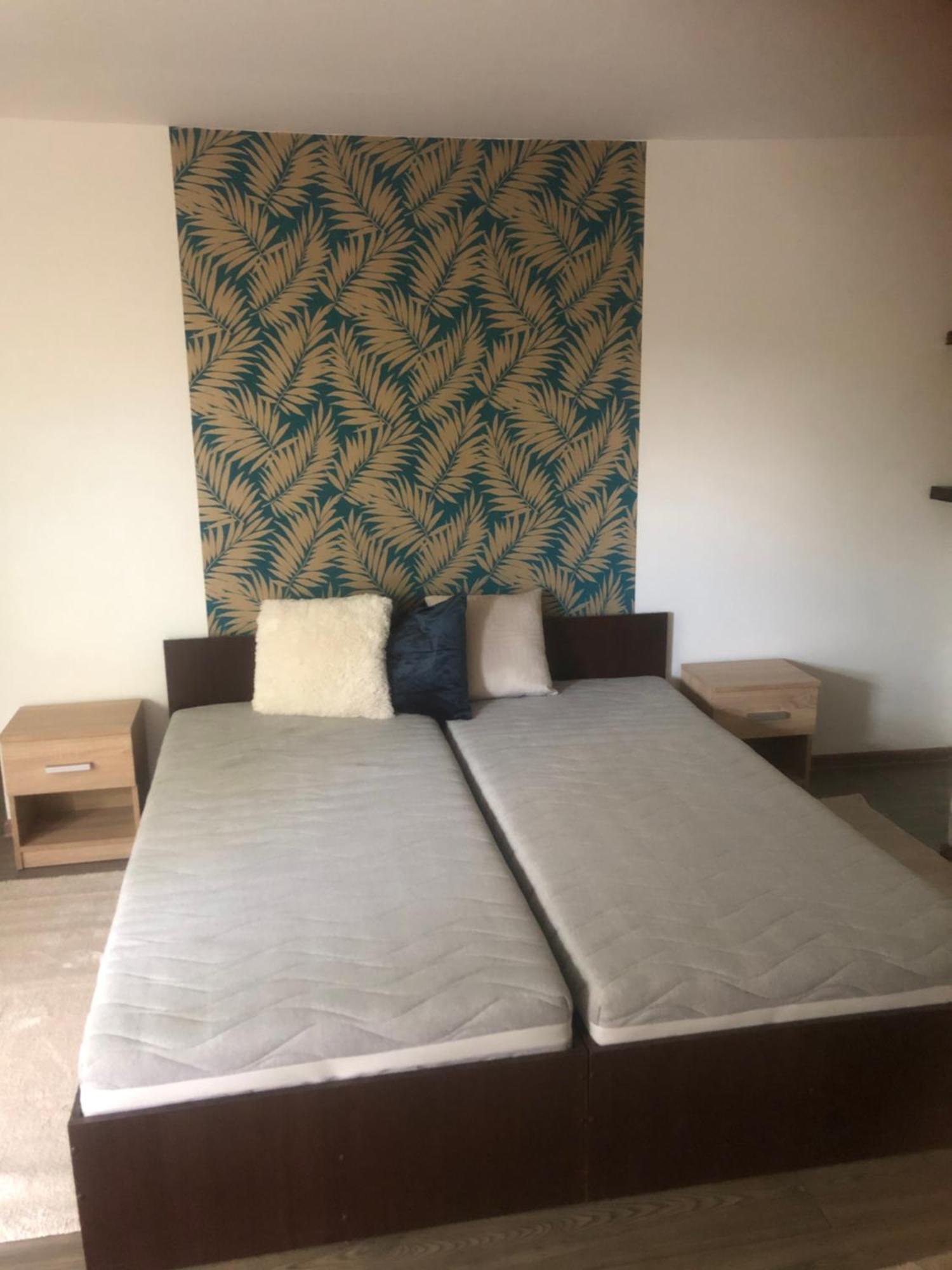Agi Fogado Apartment Kisujszallas Luaran gambar
